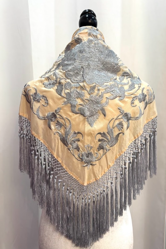 Mantoncillo Joya Beige