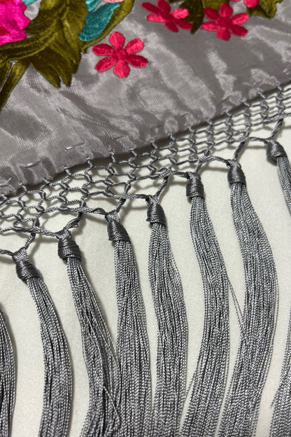 Mantoncillo Olga Gris plata