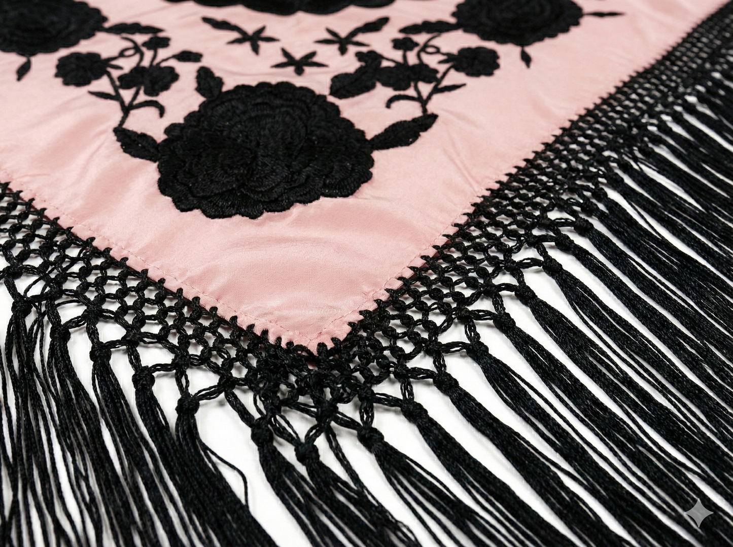 Mantoncillo Carmen Rosa Palo y Negro Azabache